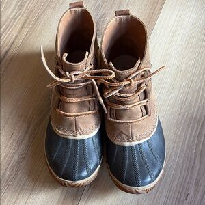 Women’s Sorel Ankle Duck Boots Size 10